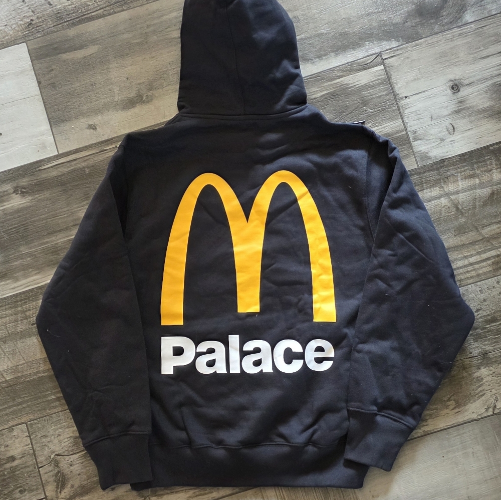 Palace Skateboards x McDonalds Hoodie MEDIUM Men Streetwear Skater